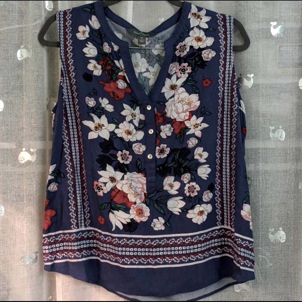 Market and Spruce XL Callahan Henley Top